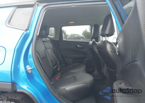 2019 Jeep Compass Trailhawk 4X4 from USA, damaged, VIN 3C4NJDDB6KT760638